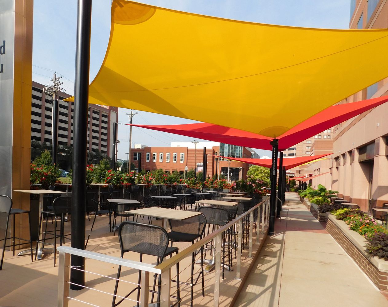 RiverCenter I: 50 E Rivercenter Blvd, Covington, KY 41011